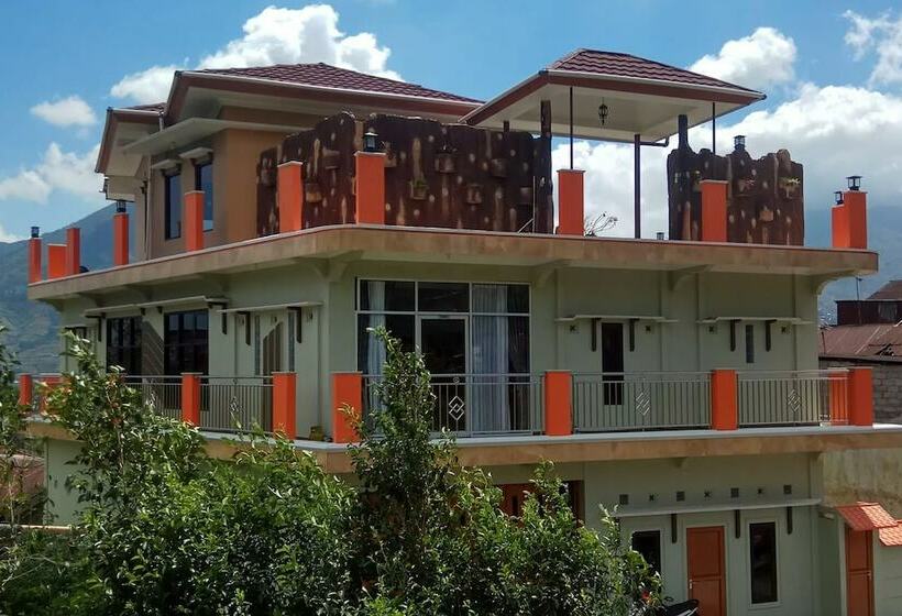 בית מלון כפרי Homestay Villa Diva Tambi