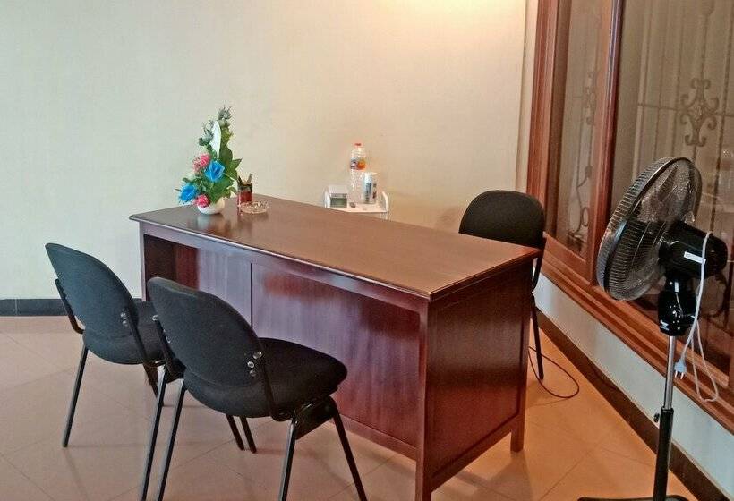 בית מלון כפרי Homestay Villa Diva Tambi