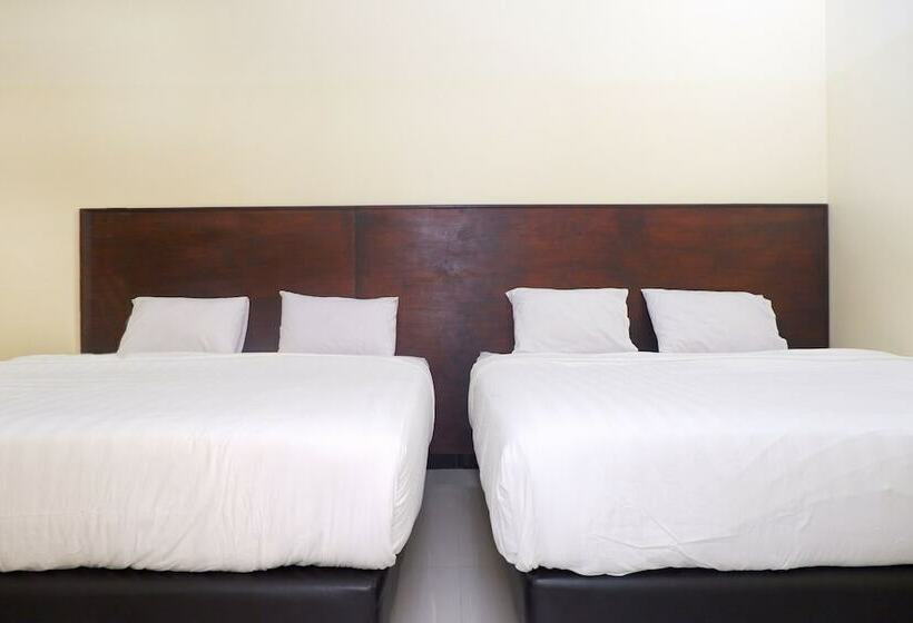 בית מלון כפרי Homestay Villa Diva Tambi