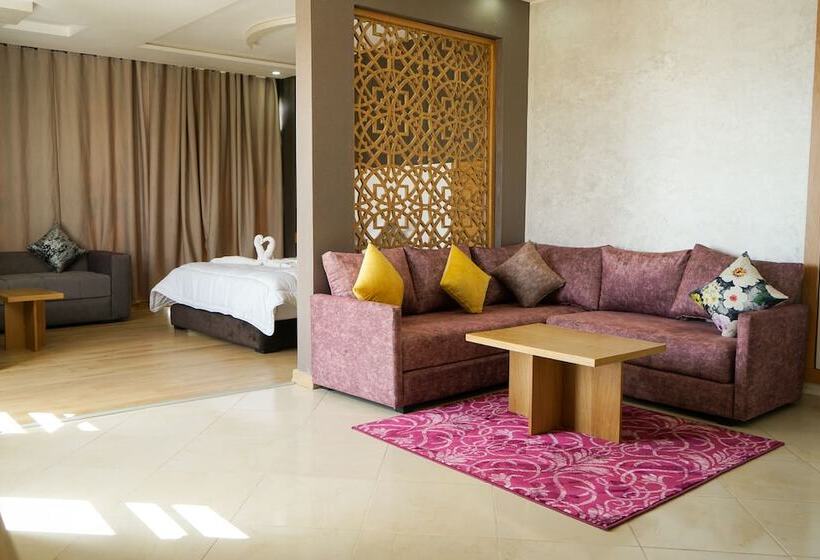 هتل Hôtel Saharatel