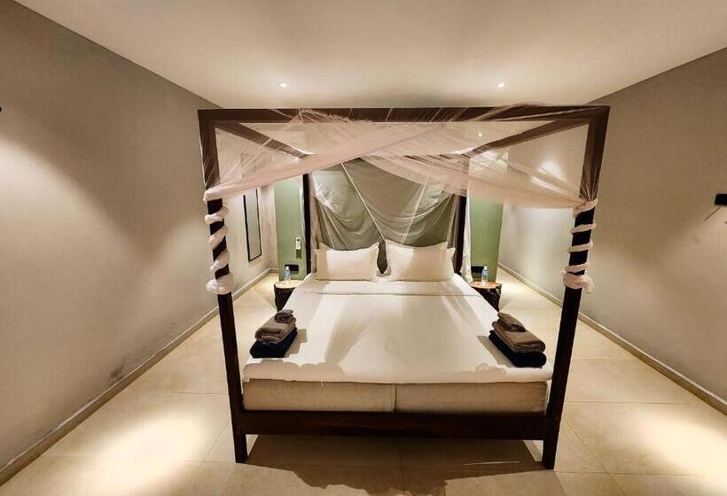 هتل Kalimba Beach Resort