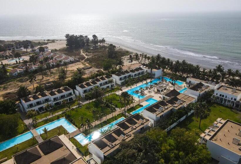 هتل Kalimba Beach Resort