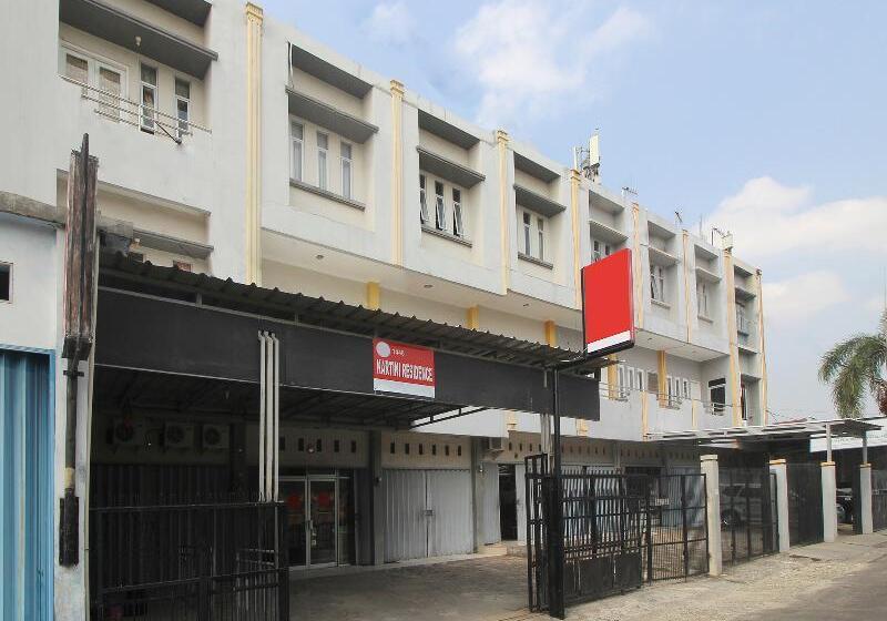 בית מלון כפרי Kartini Residence By Oyo Rooms