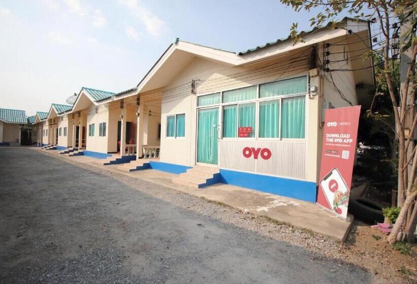 בית מלון כפרי Oyo 496 Chok Phikul Thong Resort