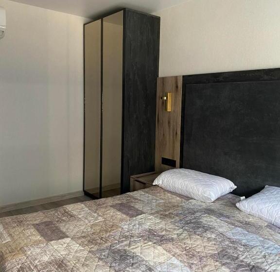 هتل Prestige Apartments Berezinka