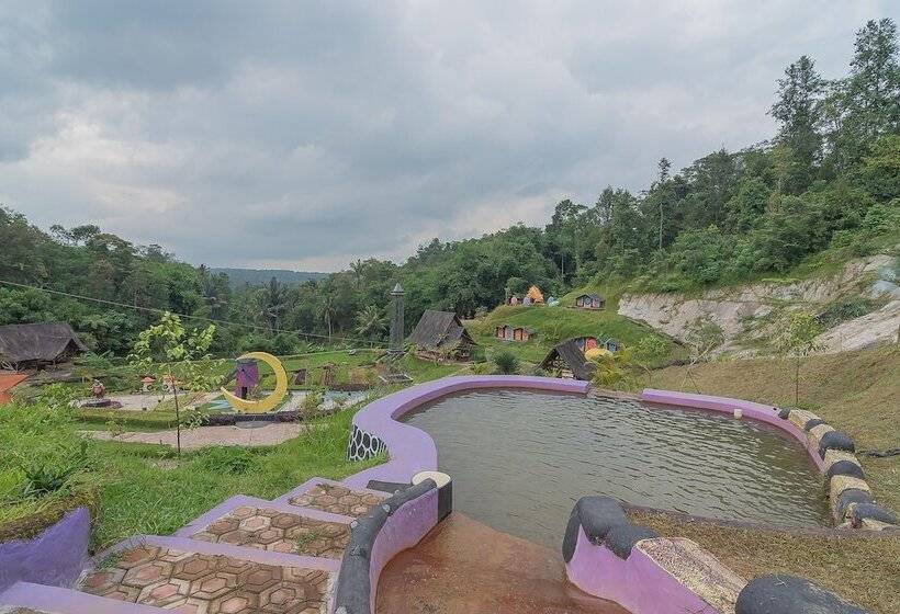 酒店 Reddoorz Resort Syariah @ Batu Apung Purwakarta