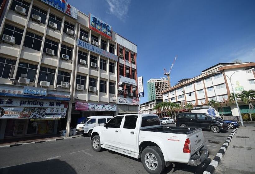 בית מלון כפרי River Inn By Oyo Rooms