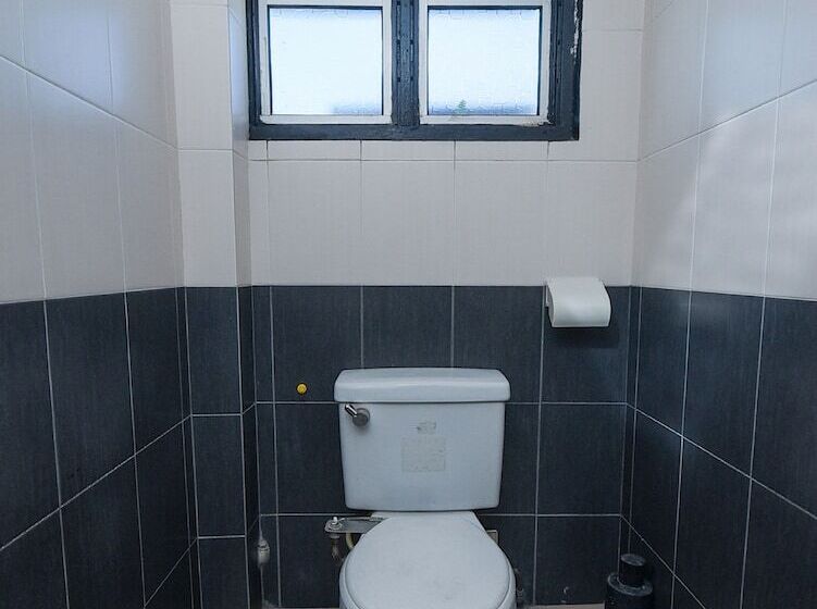 هتل River Inn By Oyo Rooms
