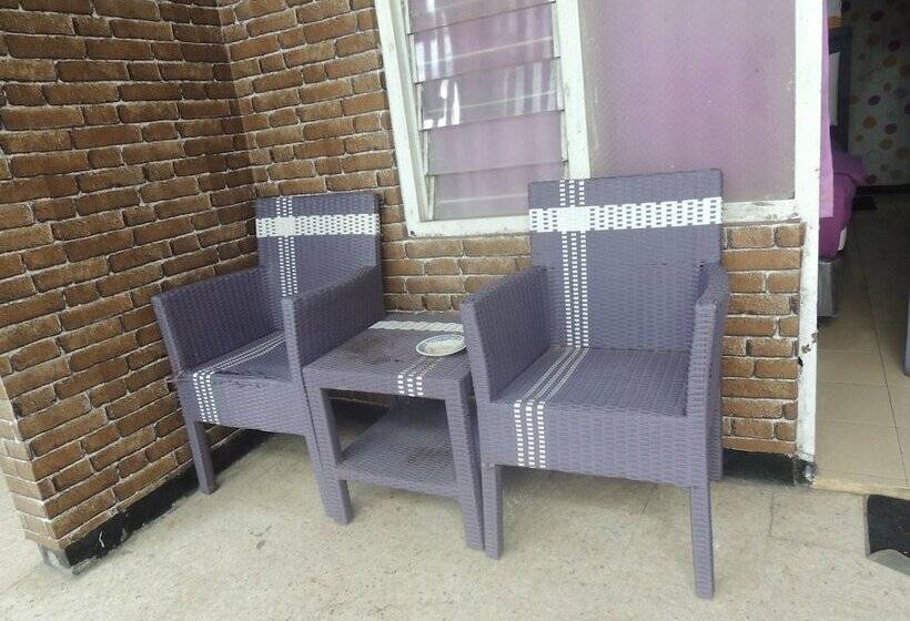 בית מלון כפרי Ungu Nasional 2