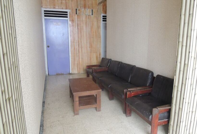 בית מלון כפרי Ungu Nasional 2