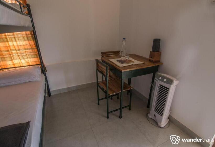 בית מלון כפרי Whispering Willows