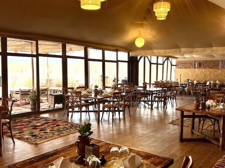 בית מלון כפרי Agafay Yes We Camps & Spa