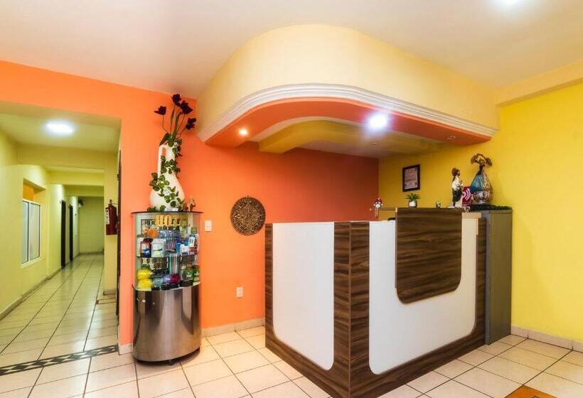 Отель Zaragoza, San Juan De Los Lagos