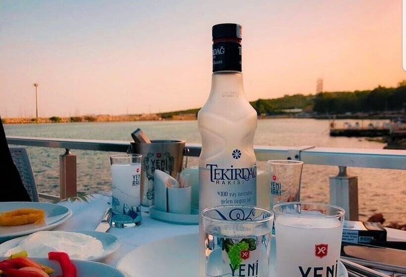 Mose Restoran Motel Beach