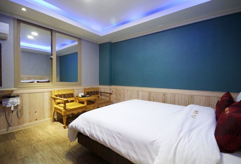 汽车旅馆  Namwon Bali