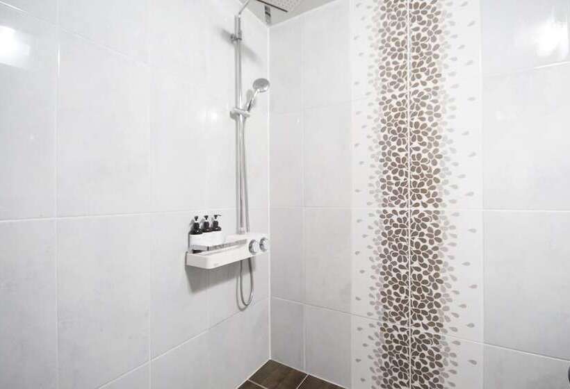 汽车旅馆  Namwon Bali