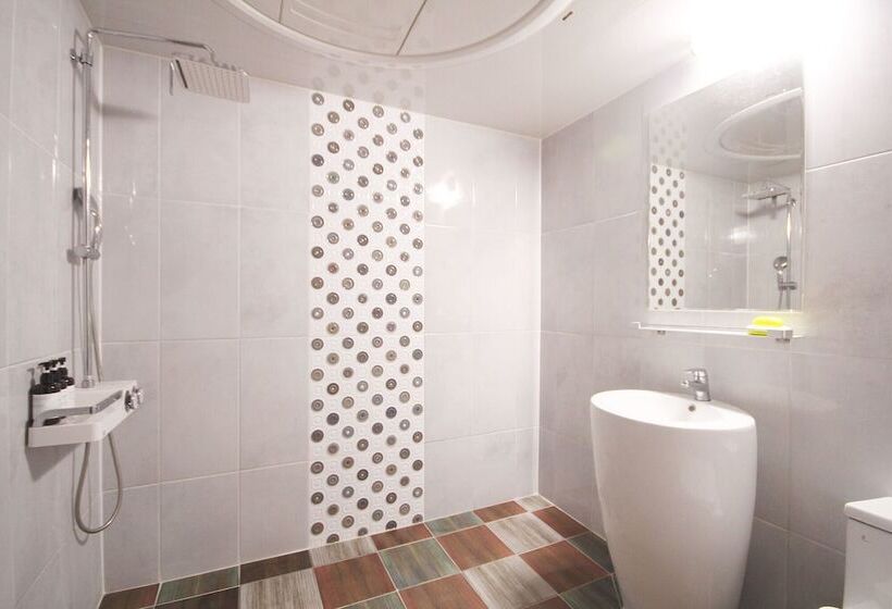 汽车旅馆  Namwon Bali