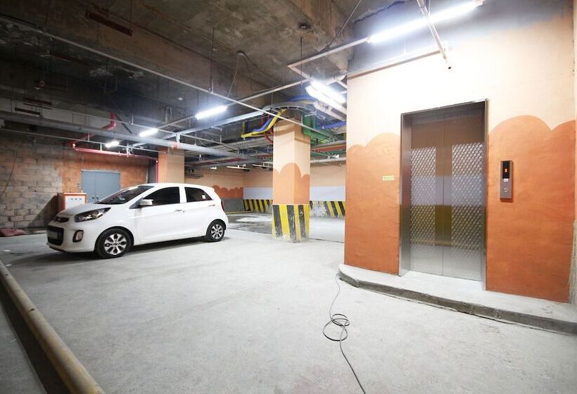 汽车旅馆  Namwon Bali