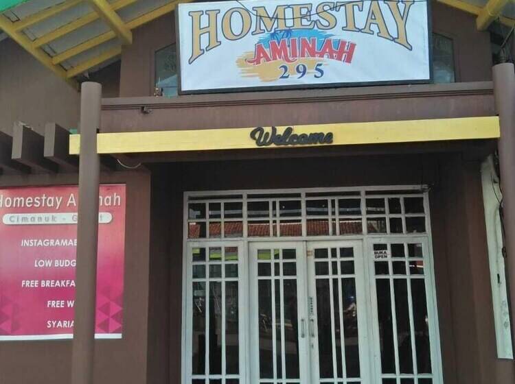 펜션 Aminah Homestay And Tour