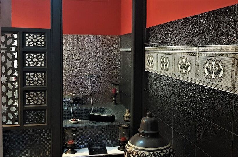 پانسیون Jenny Lynn