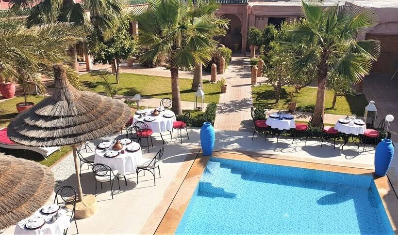 پانسیون Jenny Lynn