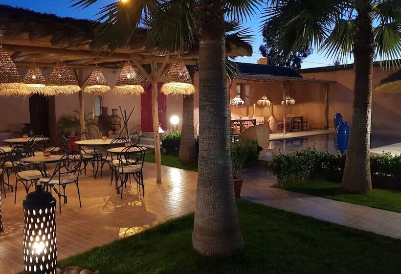 پانسیون Jenny Lynn