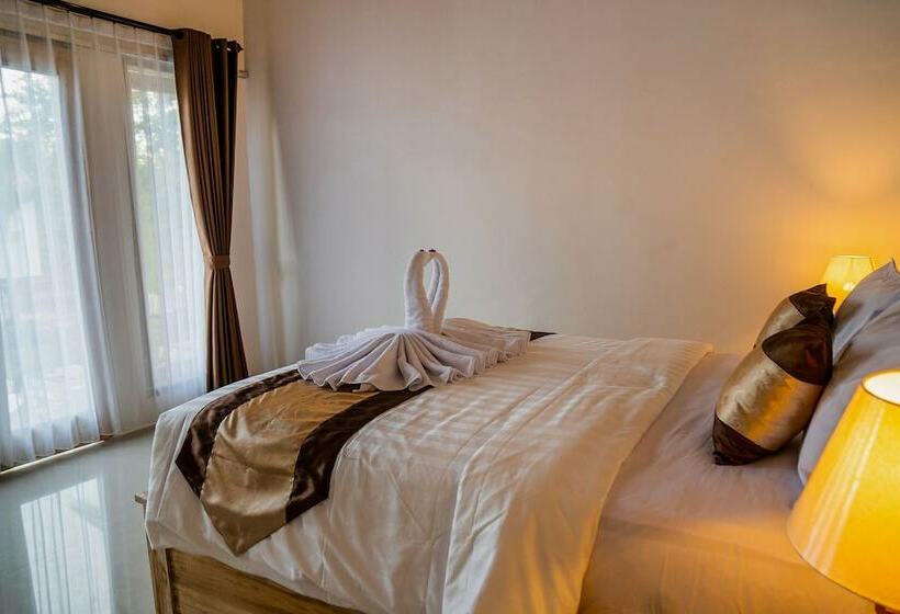 פנסיון Kayu Kuning Cottage