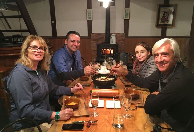 بنسيون Minsyuku Atsuan