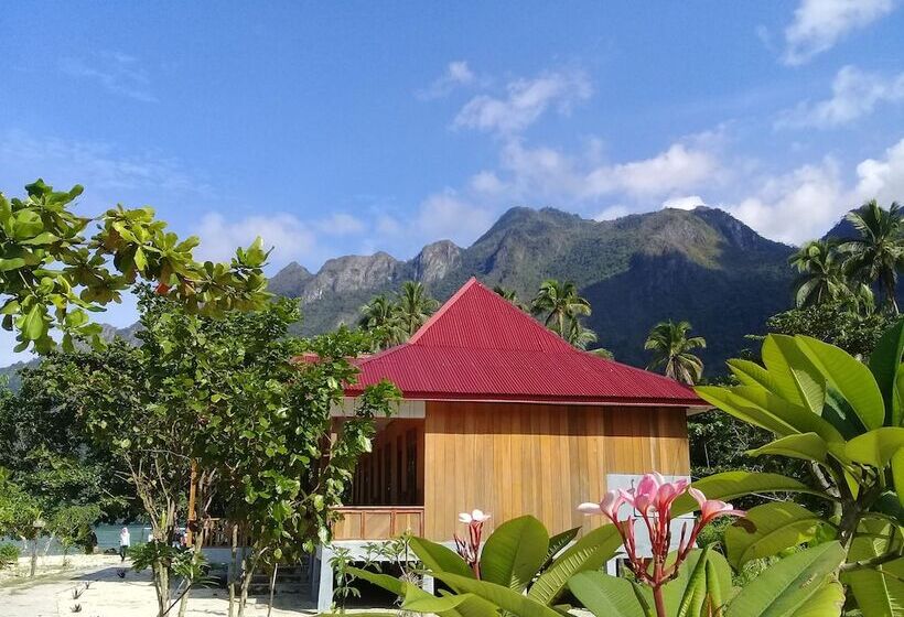 بنسيون Nusa Nalan Beach Resort