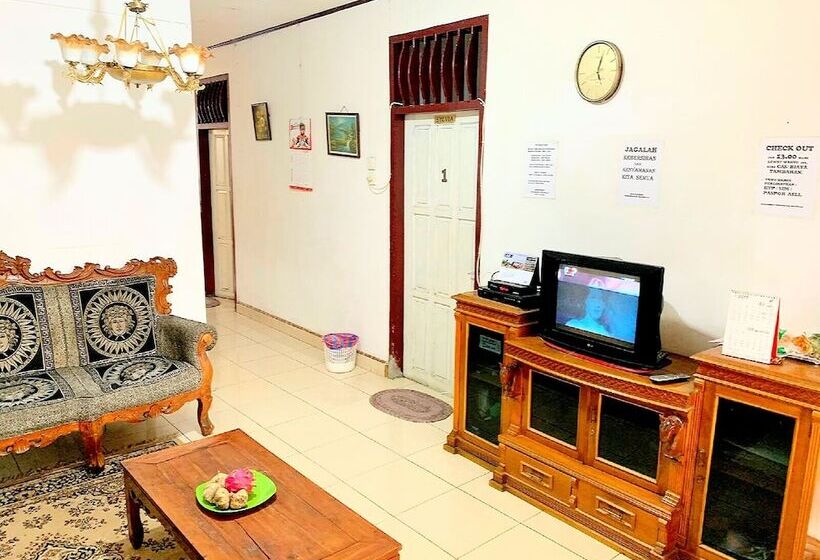 פנסיון Rachella Homestay