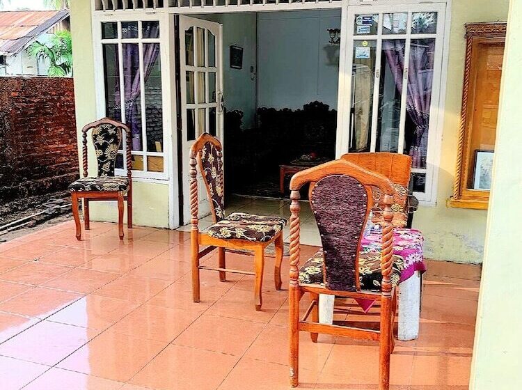 פנסיון Rachella Homestay