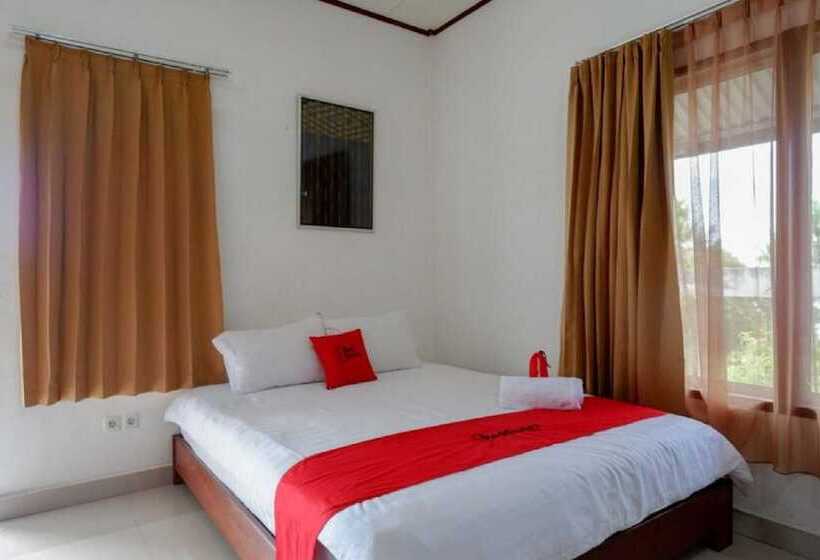 پانسیون Reddoorz @ Tomia Island Wakatobi