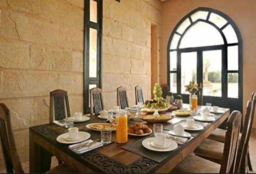 پانسیون Villa Dar Taous