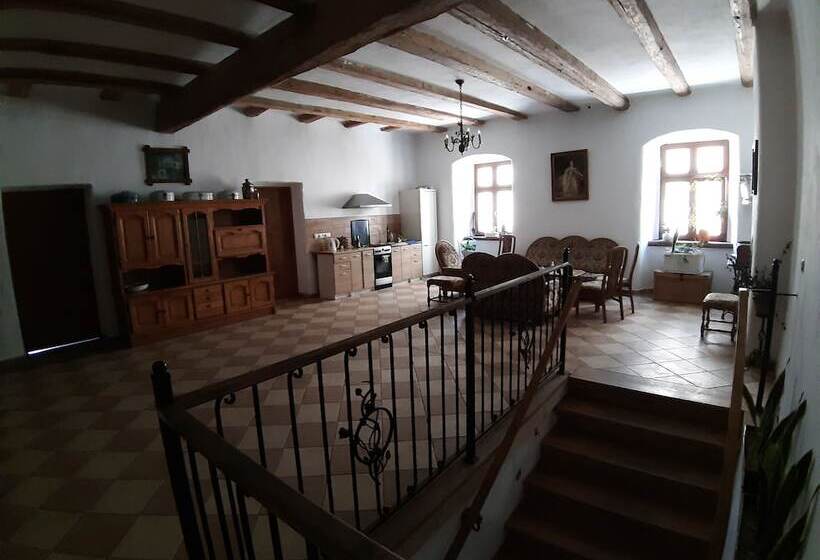 פנסיון Zajazd Pod Złotym Gryfem