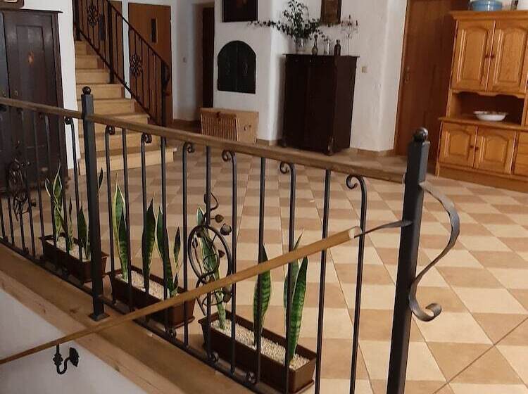 פנסיון Zajazd Pod Złotym Gryfem