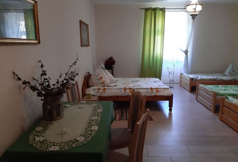 פנסיון Zajazd Pod Złotym Gryfem