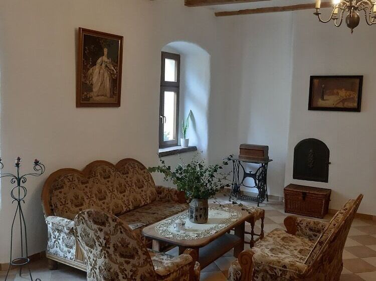 פנסיון Zajazd Pod Złotym Gryfem