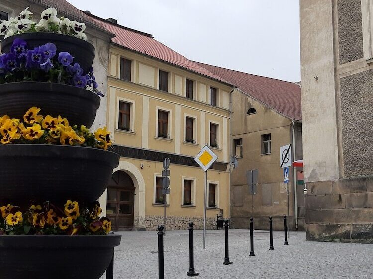 פנסיון Zajazd Pod Złotym Gryfem