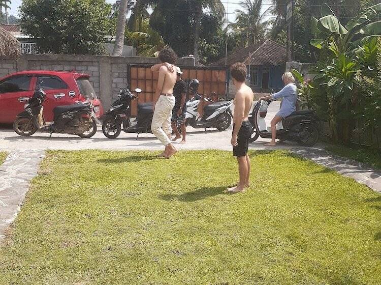 بنسيون Zamzam Anjani Villa