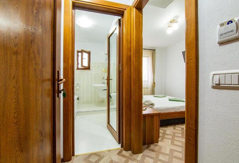 Pensiunea Pestisorul