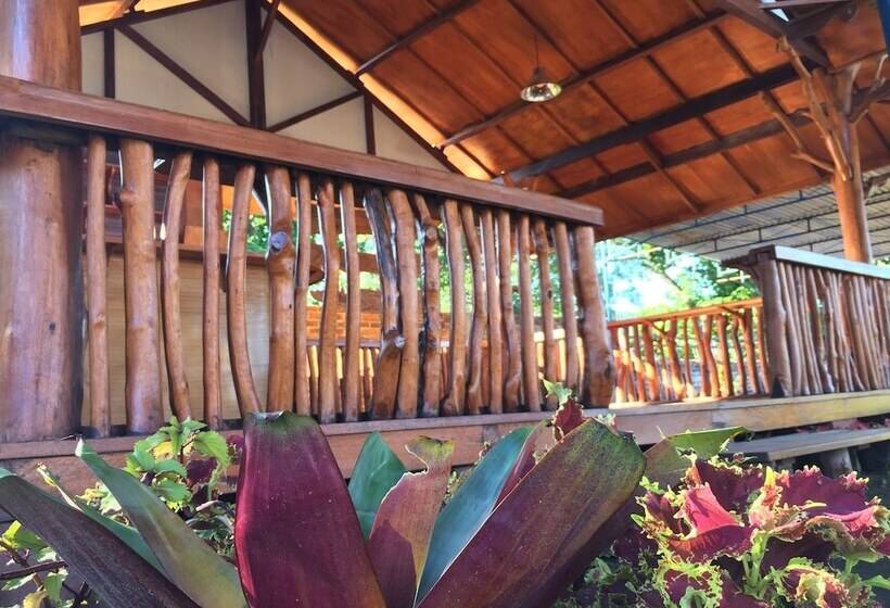 Raffles Inn Labuan Bajo