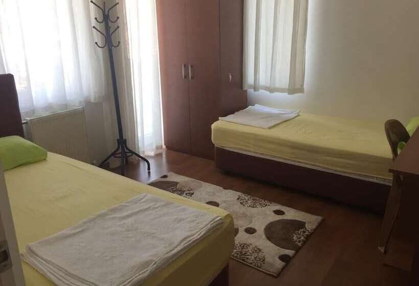 Ugurevler Apart
