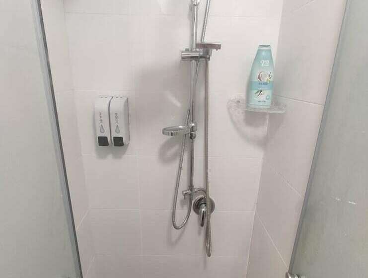 ユースホステル Capsule & Dormitory Space X