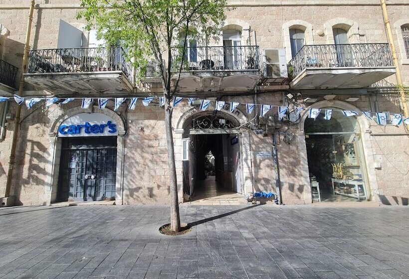 ユースホステル Capsule & Dormitory Space X