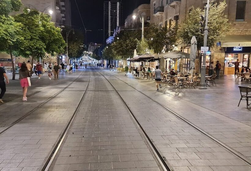 ユースホステル Capsule & Dormitory Space X