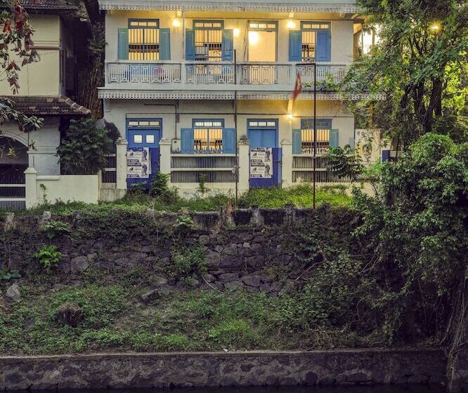 Gostops Allepey Hostel