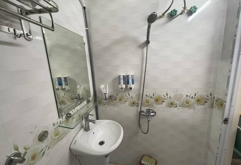 Hg Hostel And Motobikes