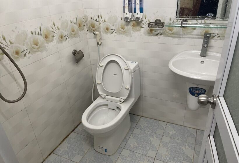 Hg Hostel And Motobikes