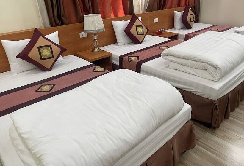 Hg Hostel And Motobikes