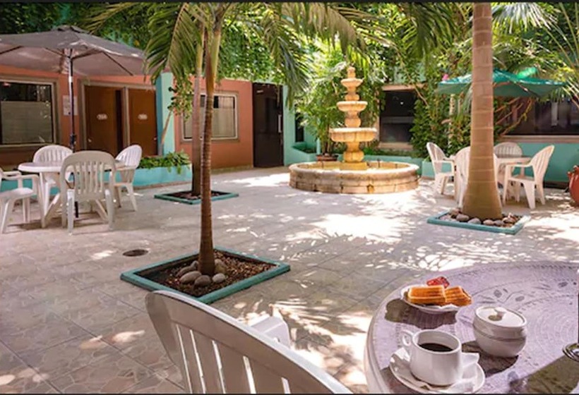 בית מלון כפרי Acuario Ciudad Del Carmen